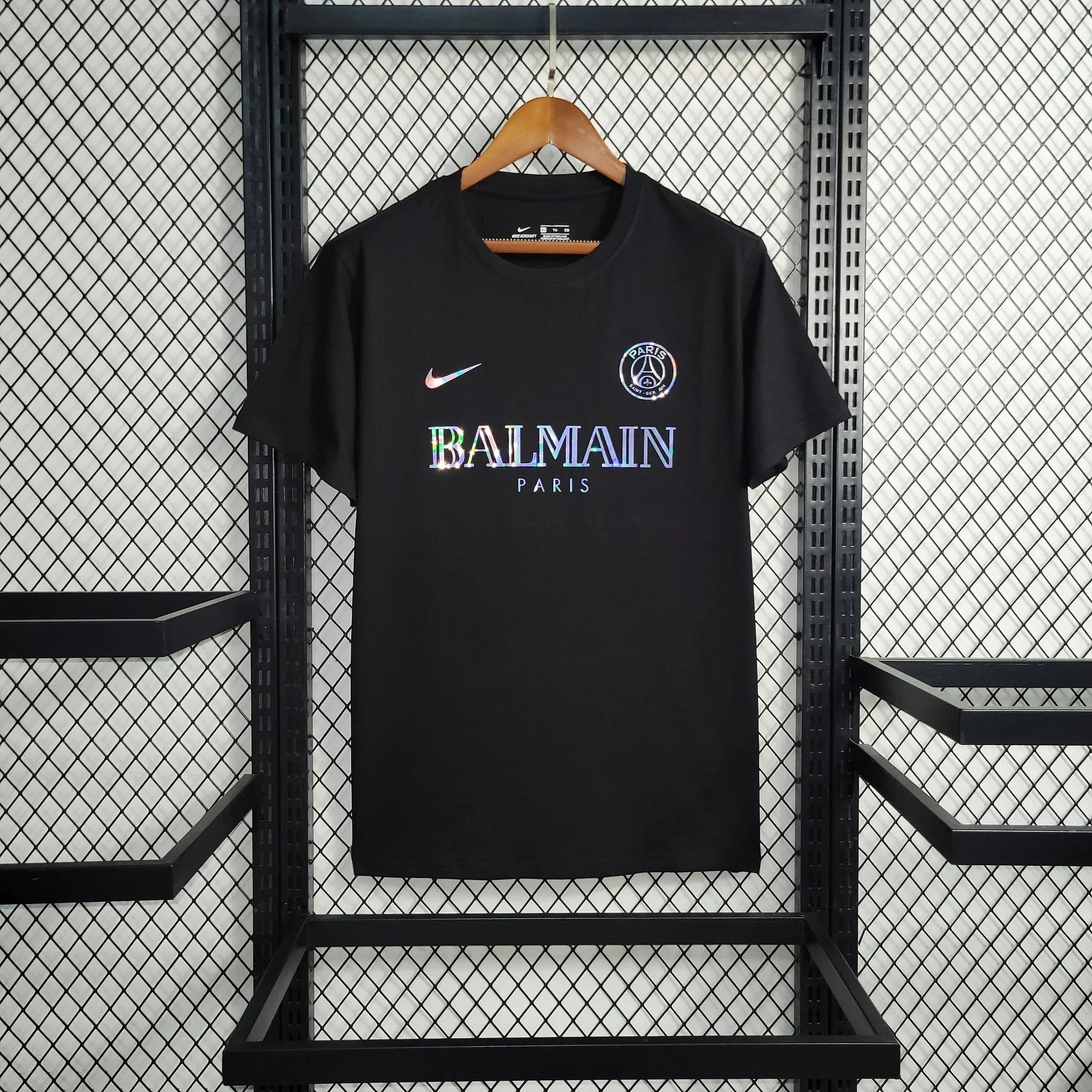 Maglia Paris Saint-Germain stagione 2023-2024 edizione concept