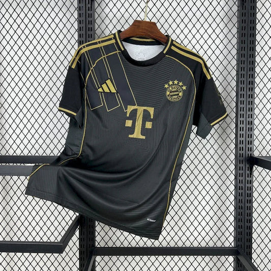 Maglia Bayern Munich concept 2025-26