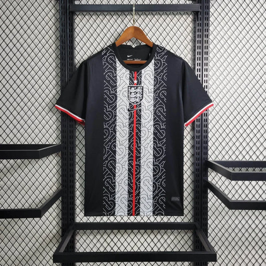 Maglia Inghilterra foot concept 2024 2025 Burbery