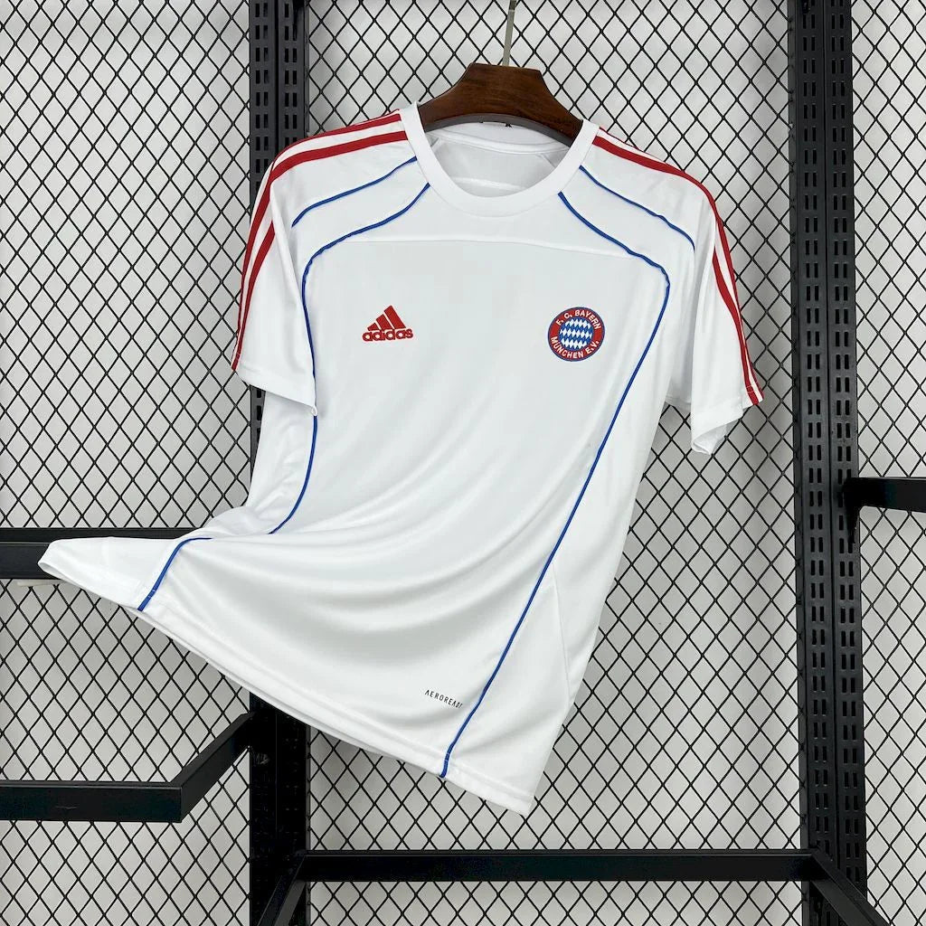 Maglia Bayern Munich concept 2025-26